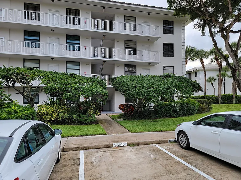 3540 Whitehall Dr #106 — Photo 28