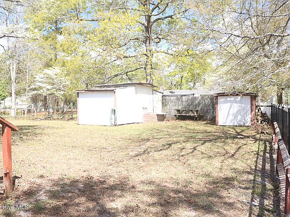 5th image of 300 Maple Creek Road SW