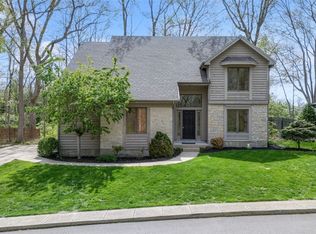 923 Wind Forest Dr, Springboro, OH 45066