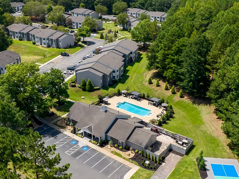 Welcome to Your Dream Home in North Macon