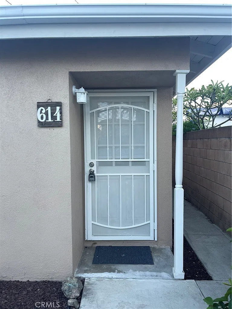2 bed, 850 sqft, $3,500 — Photo 4
