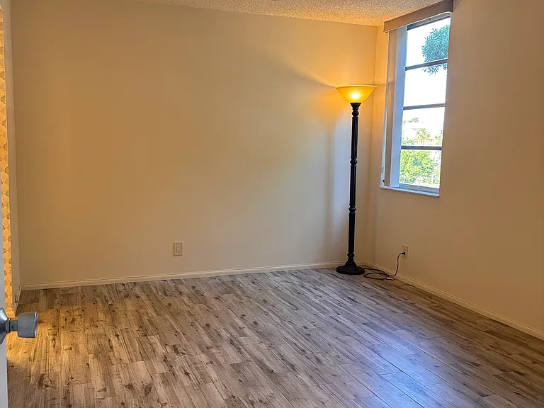 1900 Sabal Palm Dr #303 — Photo 32