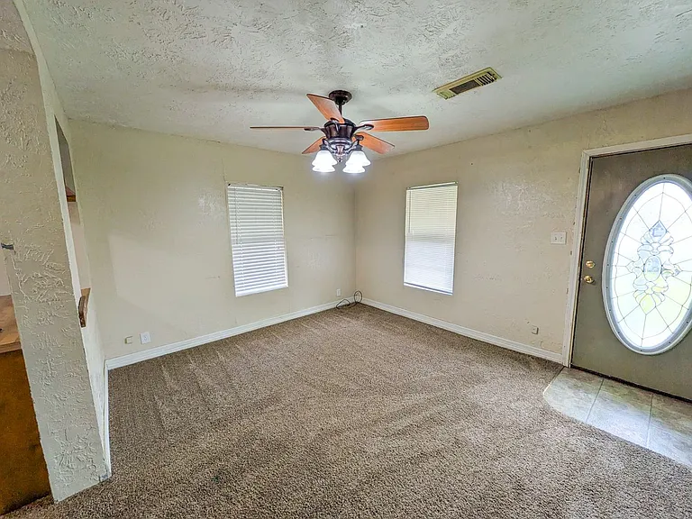 3801 Stuart Ave — Photo 4