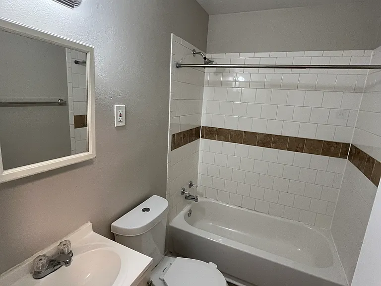 11302 Stallcup Dr — Photo 12