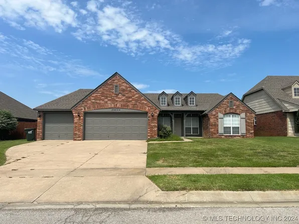 20459 E 32nd Pl, Broken Arrow, OK 74014