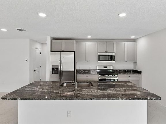 3rd image of 1294 VALENCIA STREET SE
