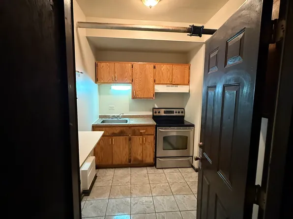 7600 S Aberdeen St, Chicago, IL 60620