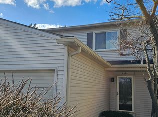 6484 N Lochaven Ln #16, Waterford, MI 48327