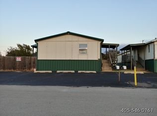 427 S 20th St, Clinton, OK 73601
