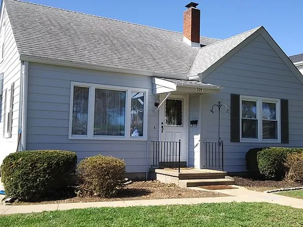 1504 3rd Pkwy, Washington, MO 63090