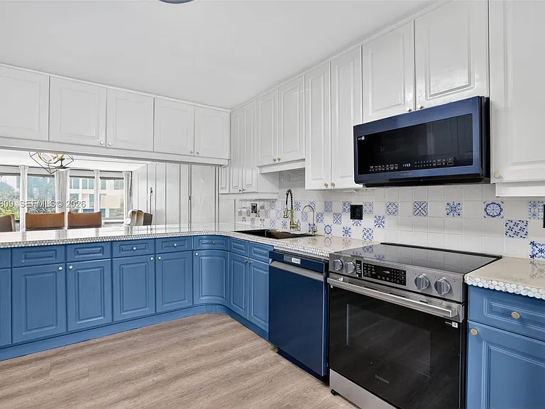 10240 Collins Ave #207 — Photo 3