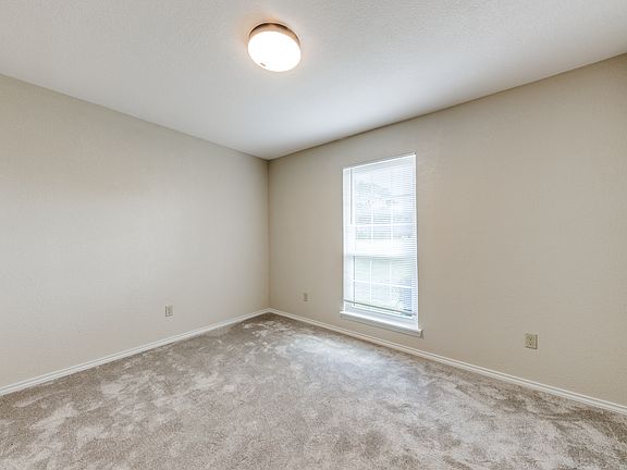 853-w-wintergreen-rd-lancaster-tx-75134-High-Res-5_06062023