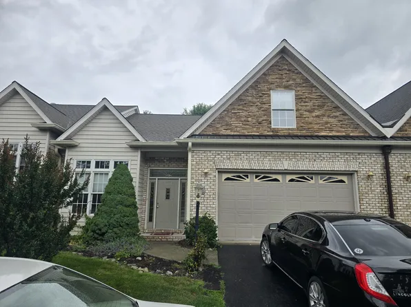 6739 Bay Hill Ct, Radford, VA 24141