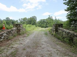 223 Manchaug Rd, Sutton, MA 01590