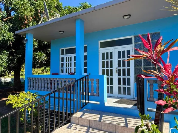 120 Calle 16, Vieques, PR 00765