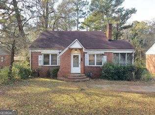 2169 Delowe Dr, East Pt, GA 30344