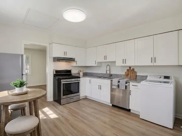 801 Finchley Rd, Portsmouth, VA 23702