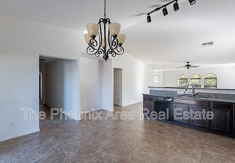 244 N Wesley — Photo 12
