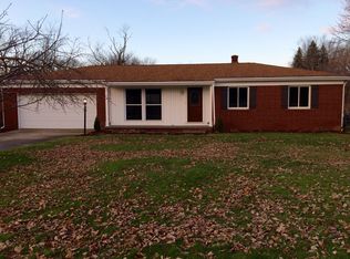 9071 Lake Shore Blvd, Mentor, OH 44060