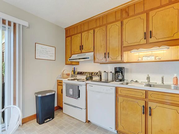 5th image of 505 Parkway Blvd