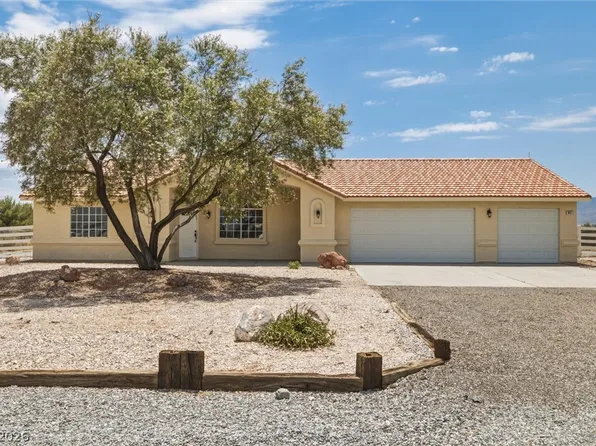 841 E Falcon St, Pahrump, NV 89048