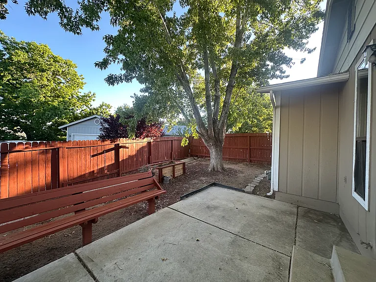 1500 Ellendale Ct — Photo 25