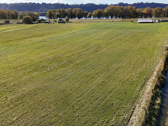 2nd image of Barlow Point Rd