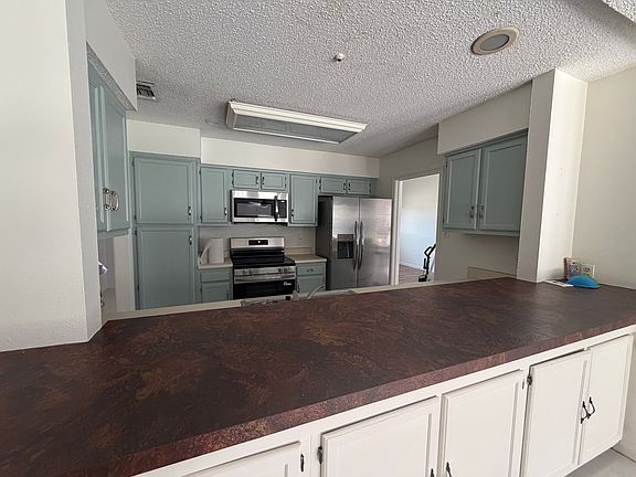 4th image of 48 Traminer Dr