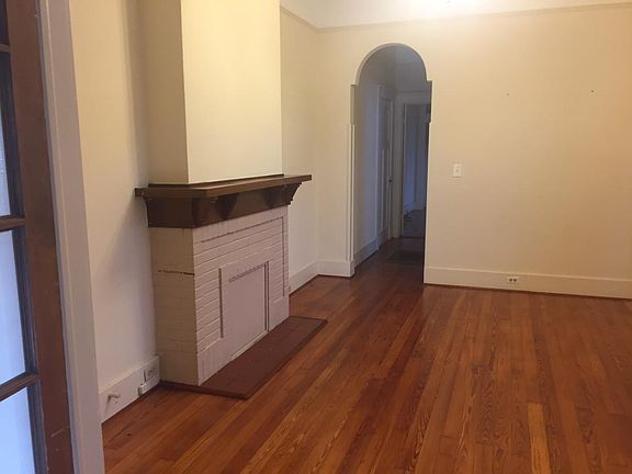 2nd image of 713 N Murat St