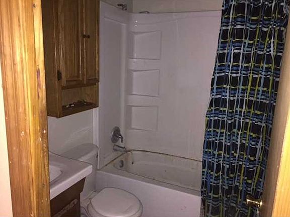 5th image of 703 Kennison Ave