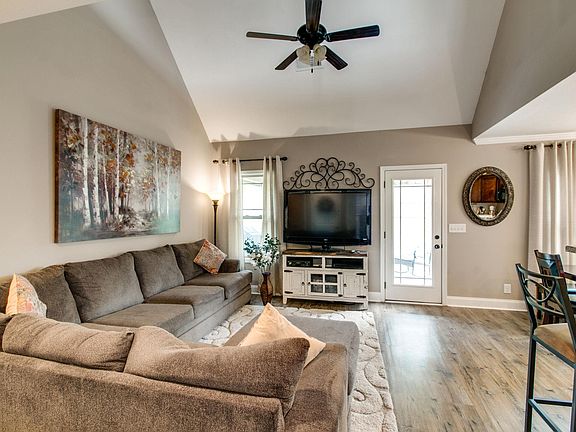 5th image of 1017 Orchard Hills Dr