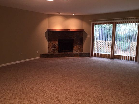 5th image of 440 Forest Hills Dr