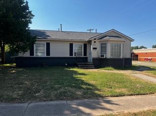 236 W 9th St, Edmond, OK 73003