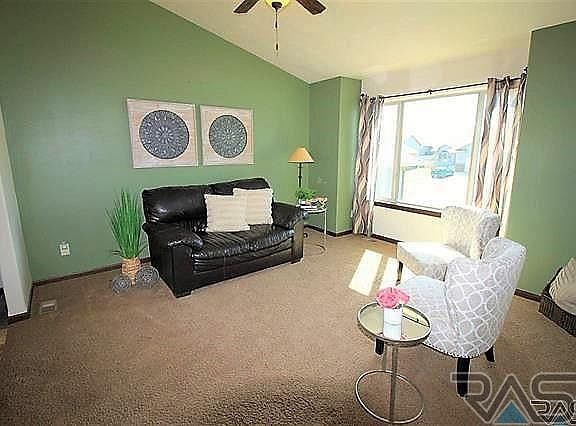 2nd image of 438 Macey Ave