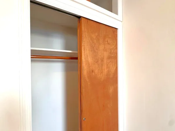 58-10 Myrtle Avenue image 13 of 15