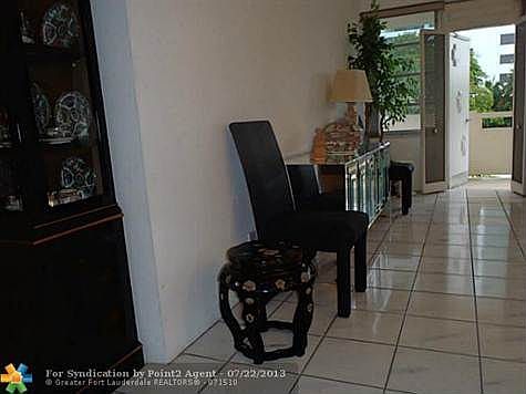 3rd image of 3233 NE 34th St APT 222
