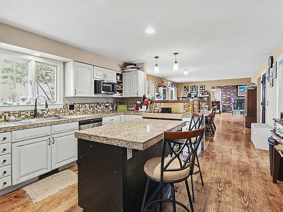 2nd image of 3333 W Jackson Rd