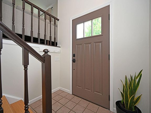 4th image of 4996 Riverwatch Dr