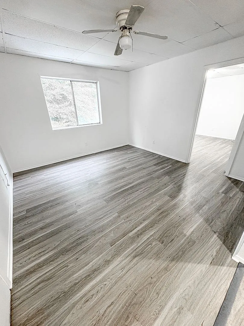 Fredonia Place Apartments — Photo 2