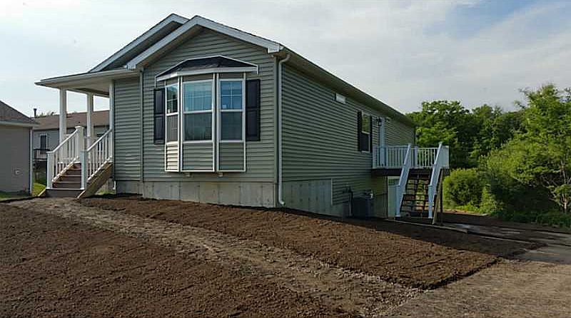 2nd image of 16 Sparrow Dr