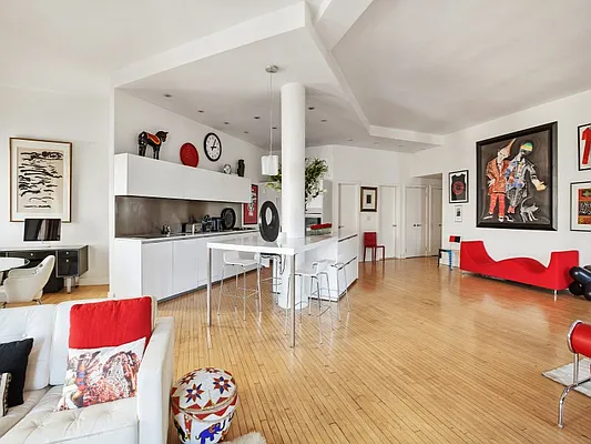 Sold by Sotheby's International Realty | media 13