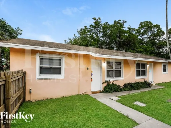 800 SW 9th Ct, Pompano Beach, FL 33060
