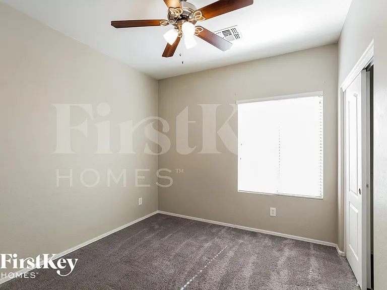 14251 W Crocus Dr — Photo 11