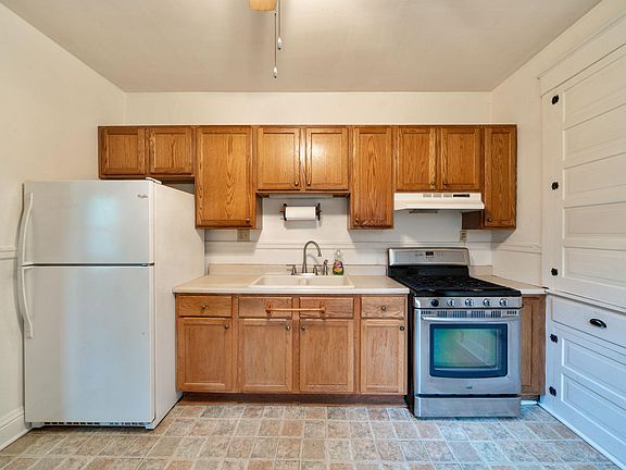 4th image of 1125 W Jefferson Blvd
