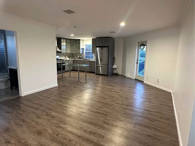 3003 W 74th St #1 — Photo 13