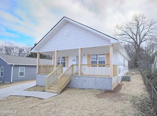 324 W Inskip Dr, Knoxville, TN 37912