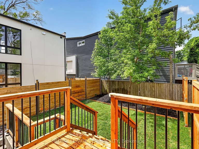 608 Tweedsmuir Ave #A — Photo 38