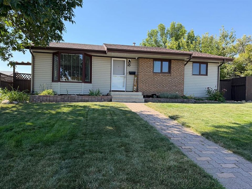 1st image of 97 E Greenview Close N