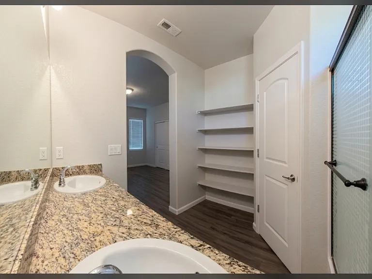 14357 Leiden Dr — Photo 7