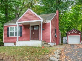 20 Wills Ave, Stanhope, NJ 07874
